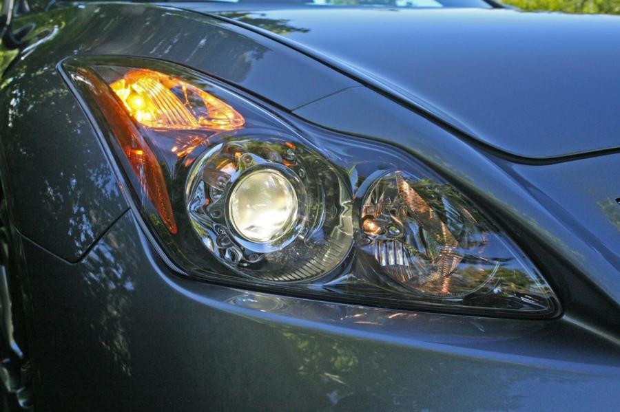  Infiniti G37 IPL Coupe 2011 года  (фото 12 из 51)